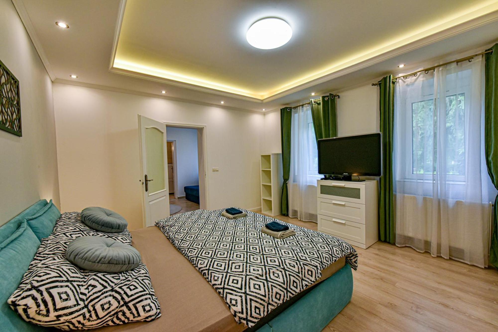 Honfoglalas Vendeghaz Eger Luaran gambar